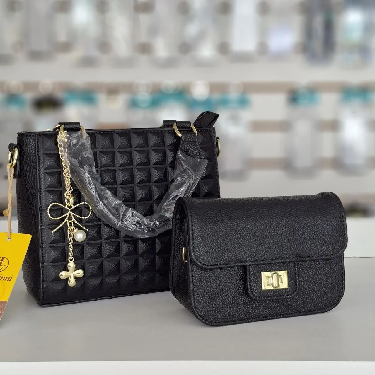 Bolsas Femininas Pretas com Alça e Transversal - entrega em são Luís e região 