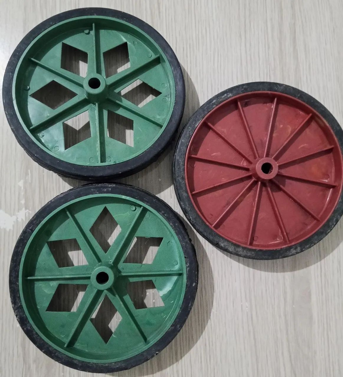 Kit 3 Rodas de Carrinho de Feira, Mercado 15 cm Novas