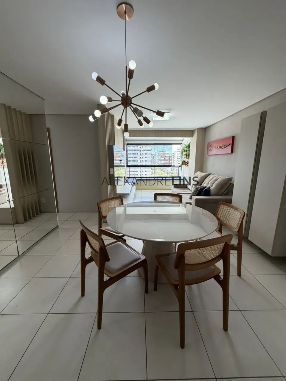 Apartamento com 3 quartos, nascente, 2 vagas e semi mobiliado na Ponta Verde - Foto 4