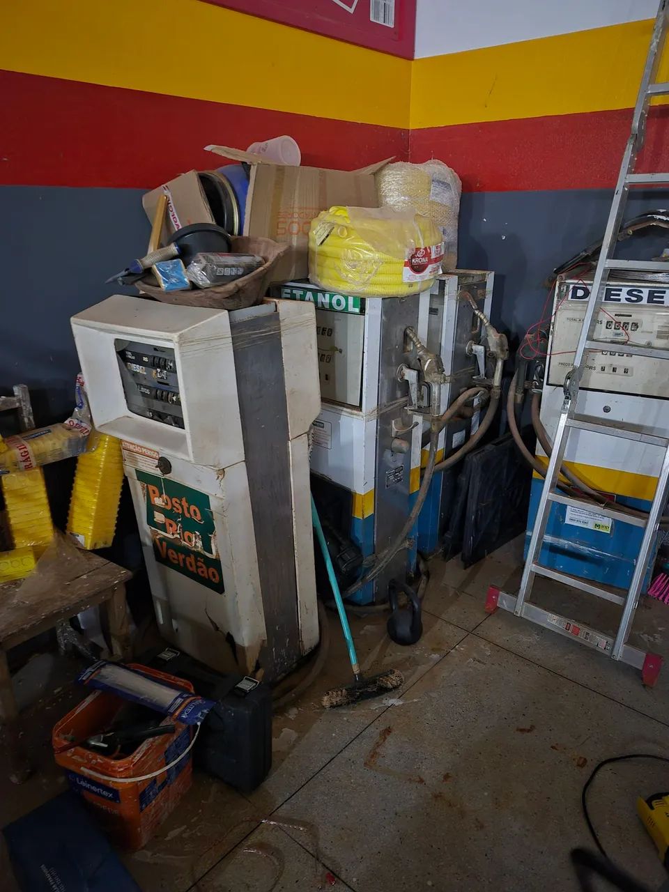BOMBA DE COMBUSTÍVEL ANTIGA - Foto 4