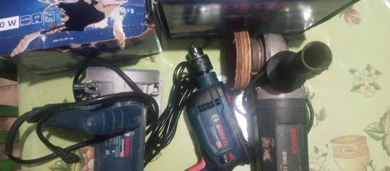 Kit furadeira de impacto, lixadeira e Makita 2