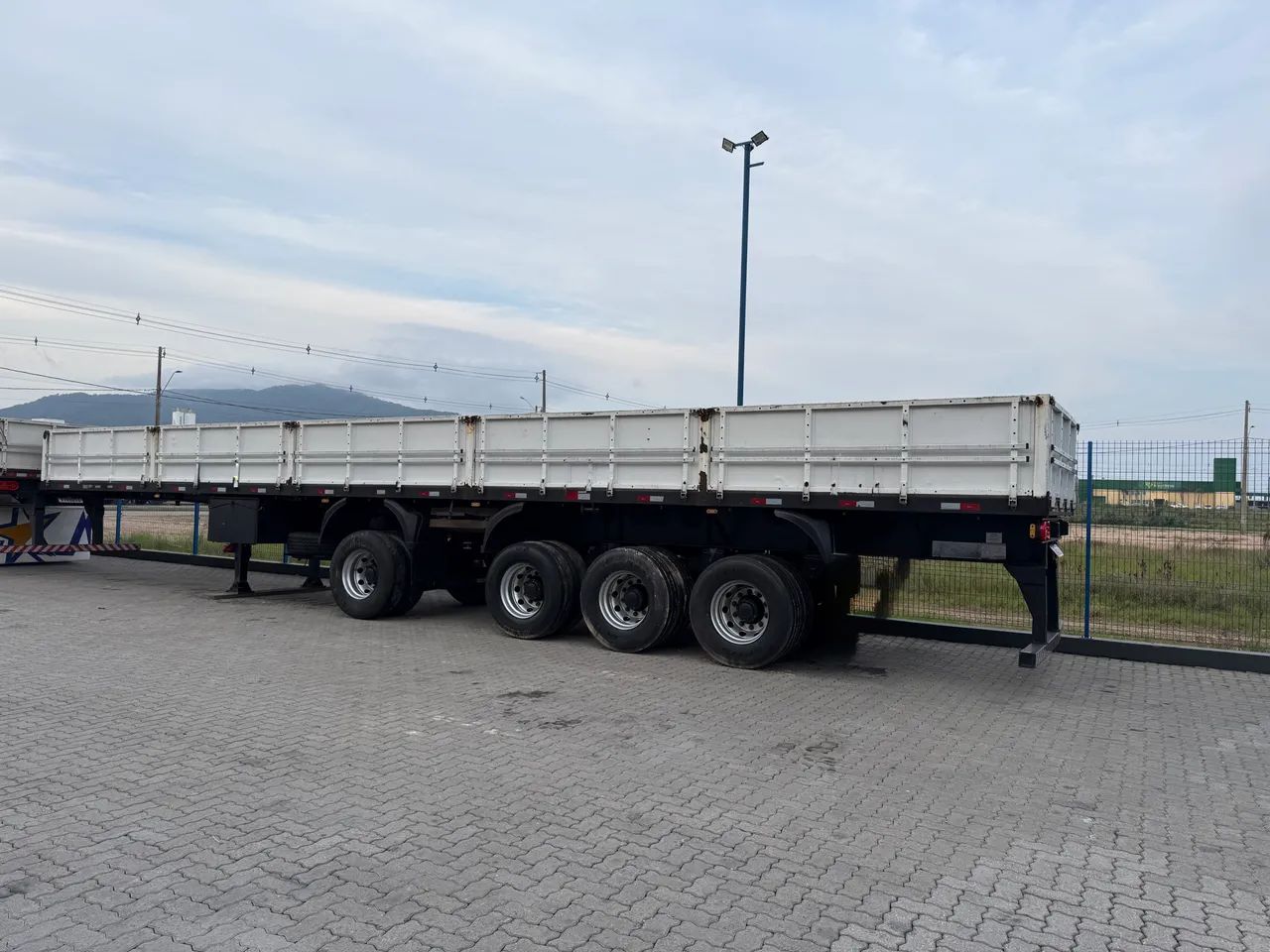 Carreta 4 eixos 14,50 - 2023 