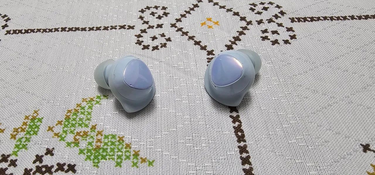 Samsung Buds Plus - Foto 2