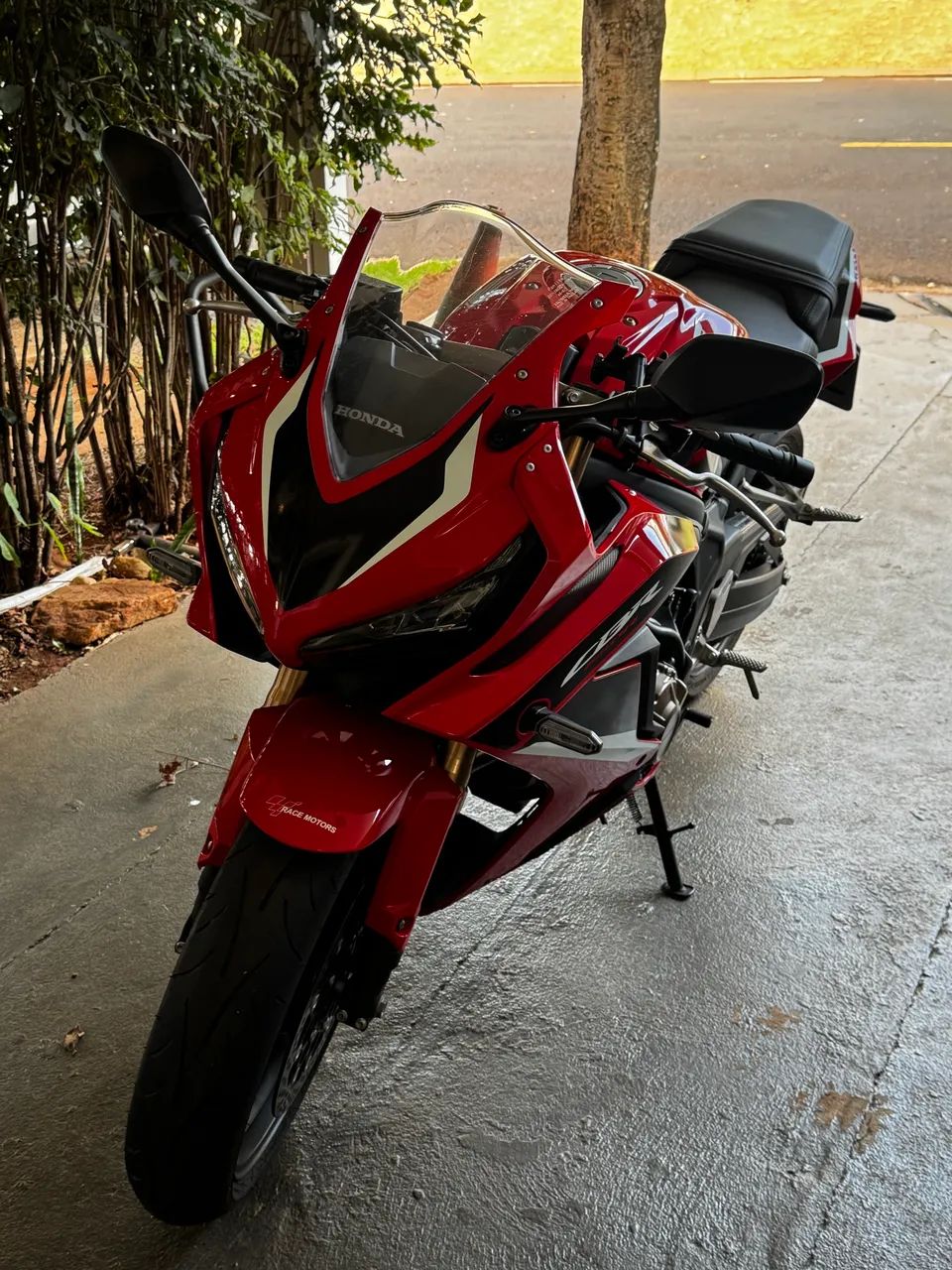 CBR 650R - Foto 4