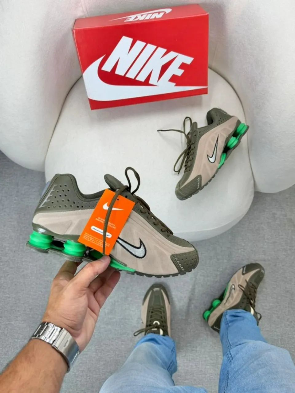 Tênis Nike Shox R4 4 Molas Bege/Musgo Masculino Prime - Foto 2