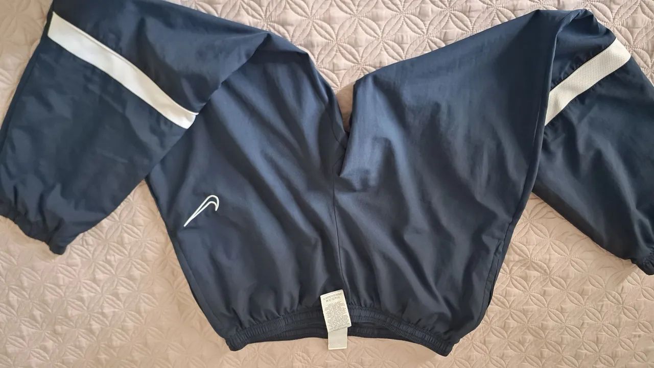 Calça Nike nylon otimo estado original - Foto 3