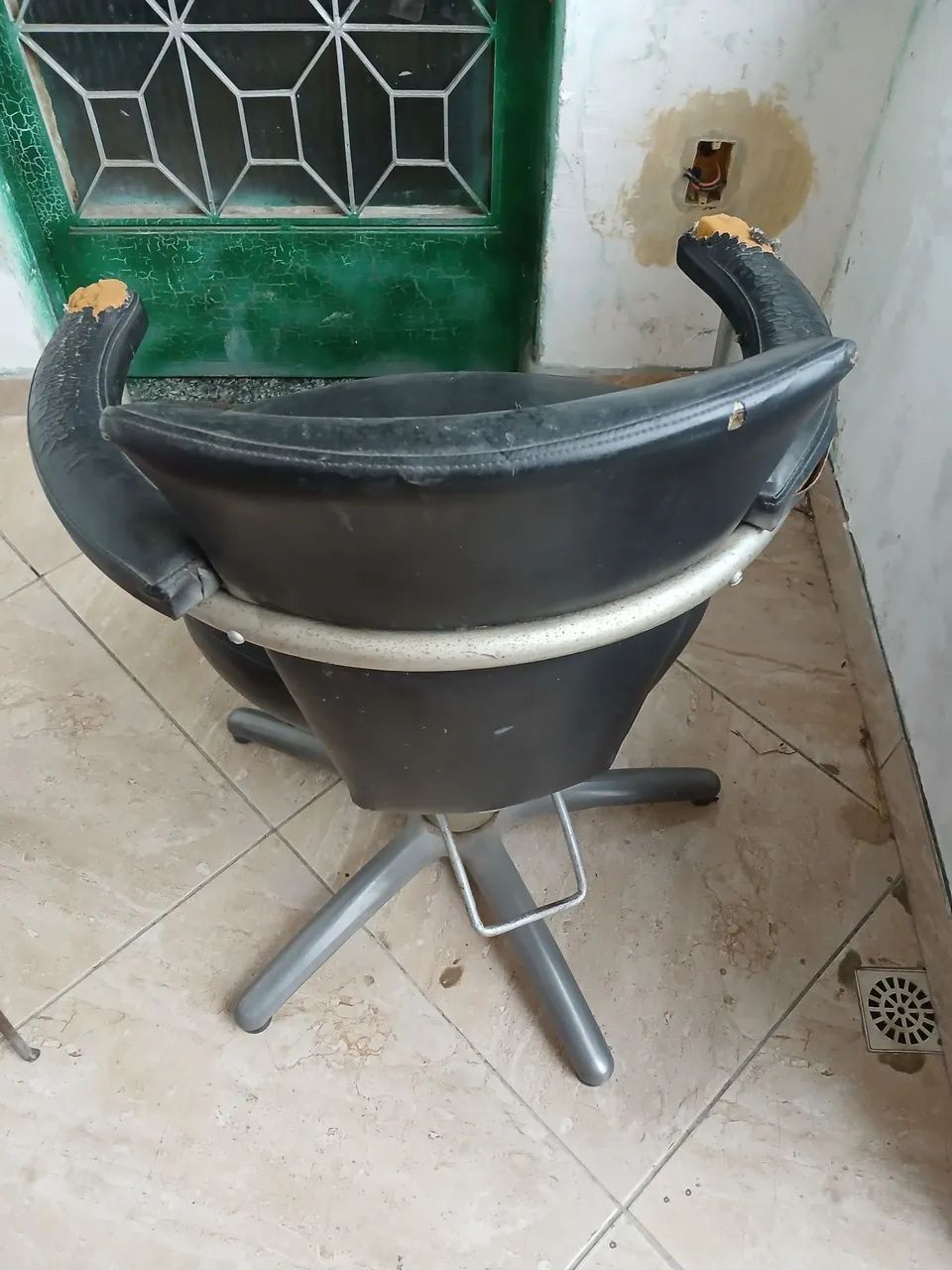 CADEIRA DE BARBEIRO PESADA DA BOA - Foto 2