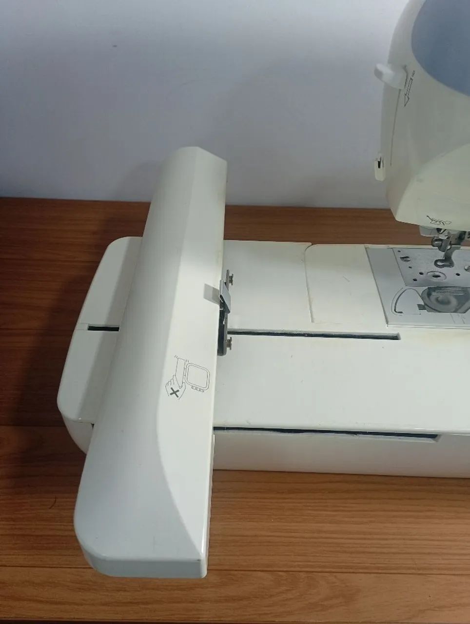 Máquina bordadeira  - Foto 4