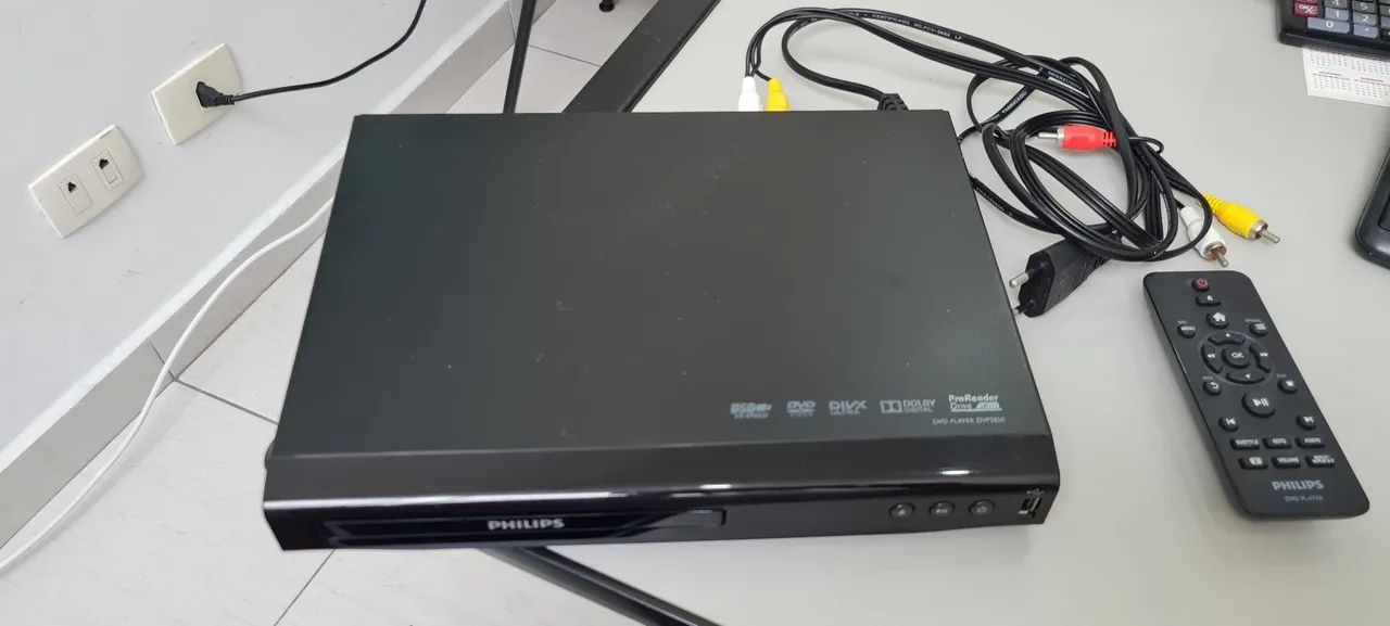 DVD Philips com USB + Controle Remoto e Cabos - Funcionando Perfeitamente - Foto 2