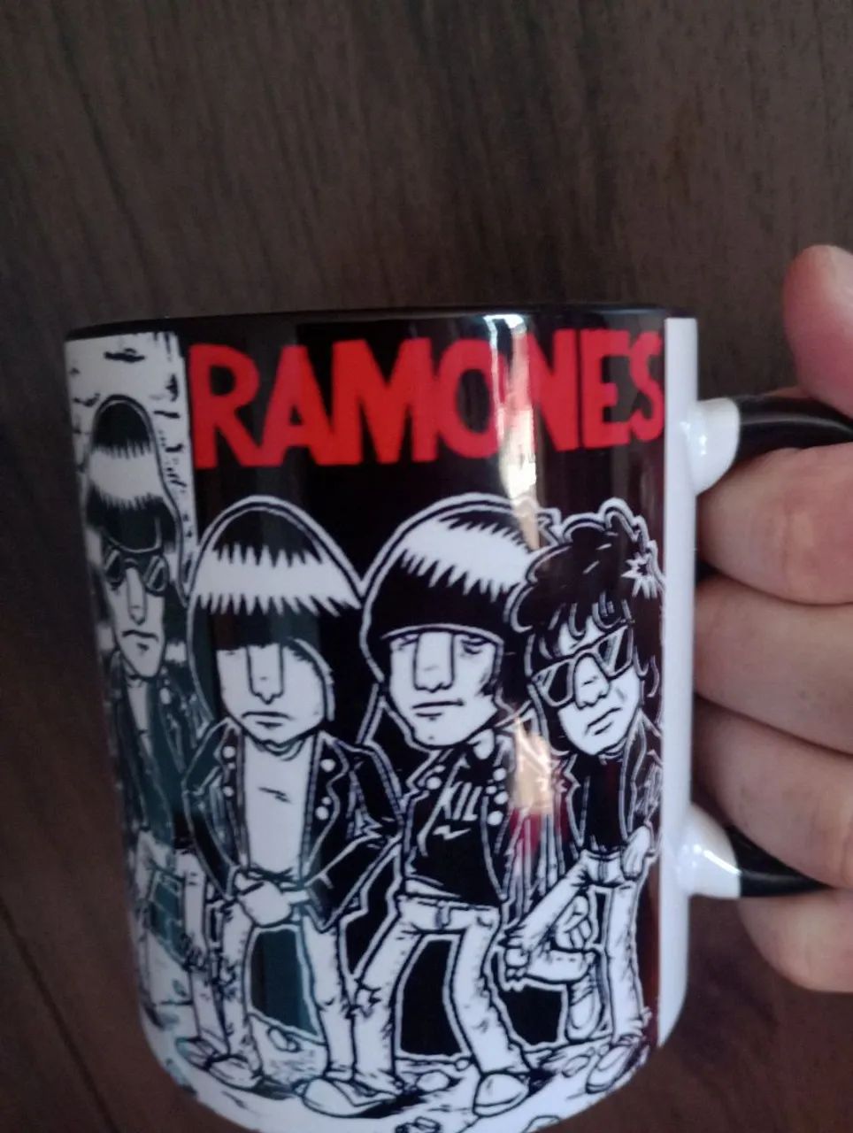 Caneca do Ramones 