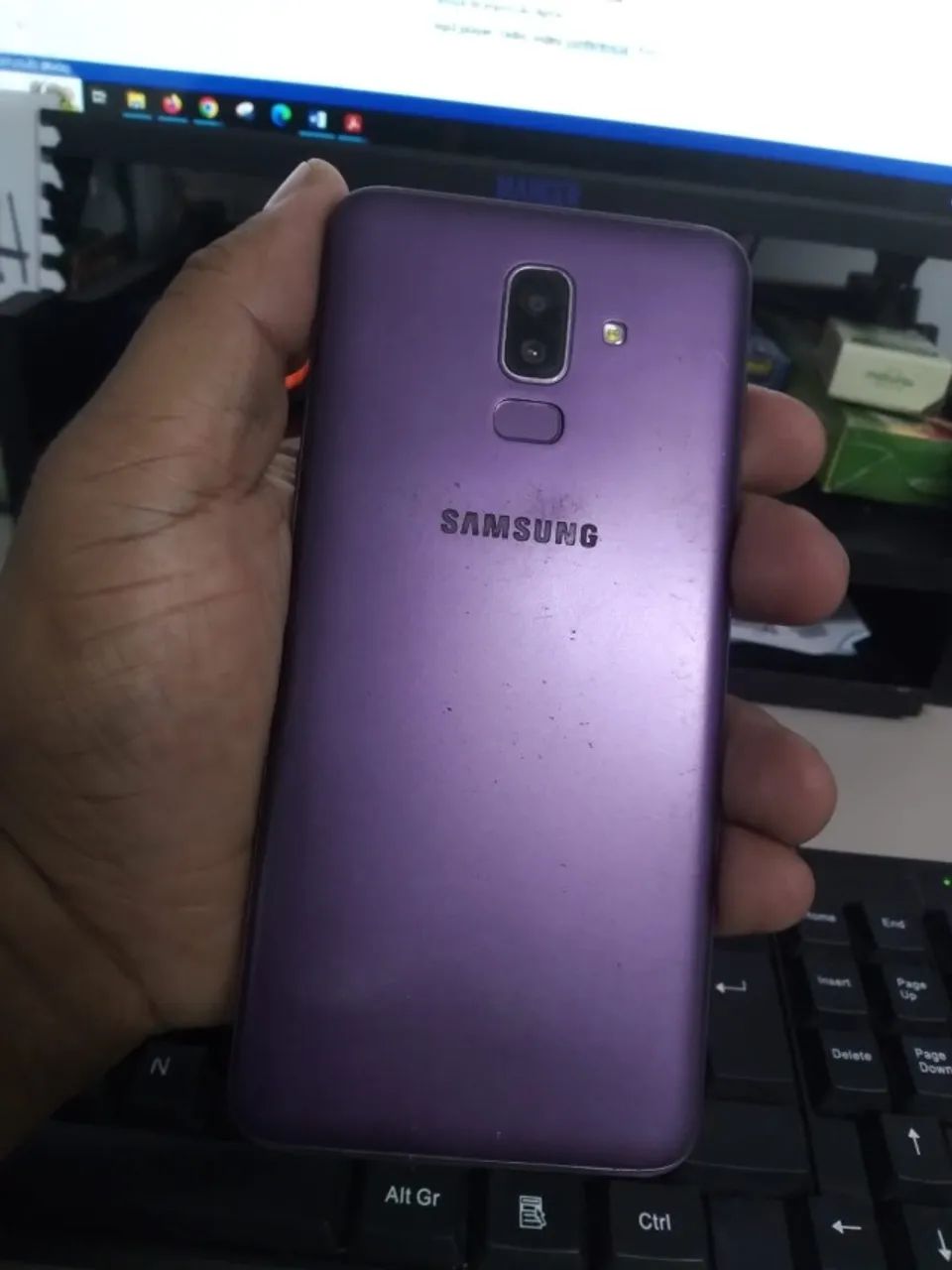 Samsung J8 - Foto 2