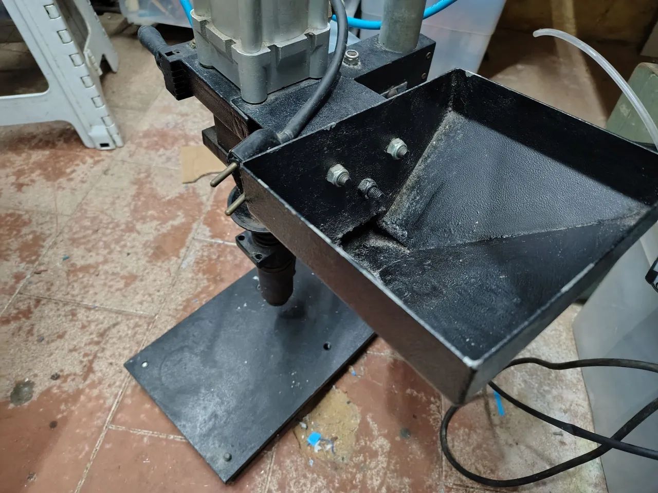 Mini injetora de plástico - Foto 4