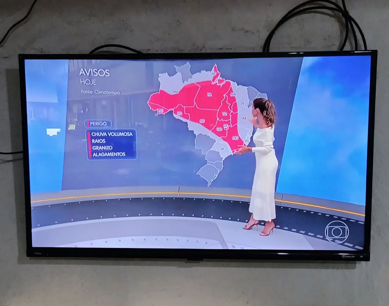 SMART TV PHILCO 23 POLEGADAS  - Foto 3