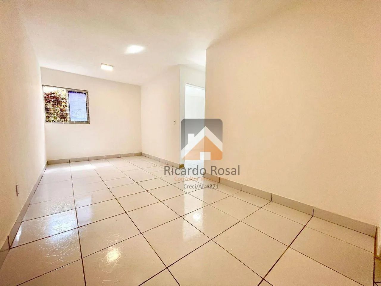 Apartamento no Prado c/ 2 quartos, térreo e 42m²!!!