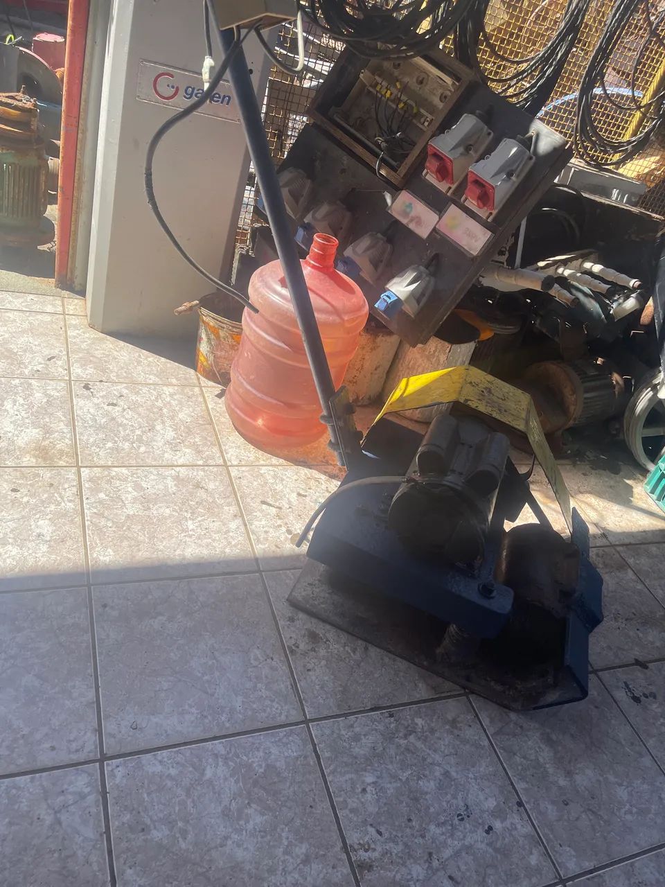 Compactador de solo 