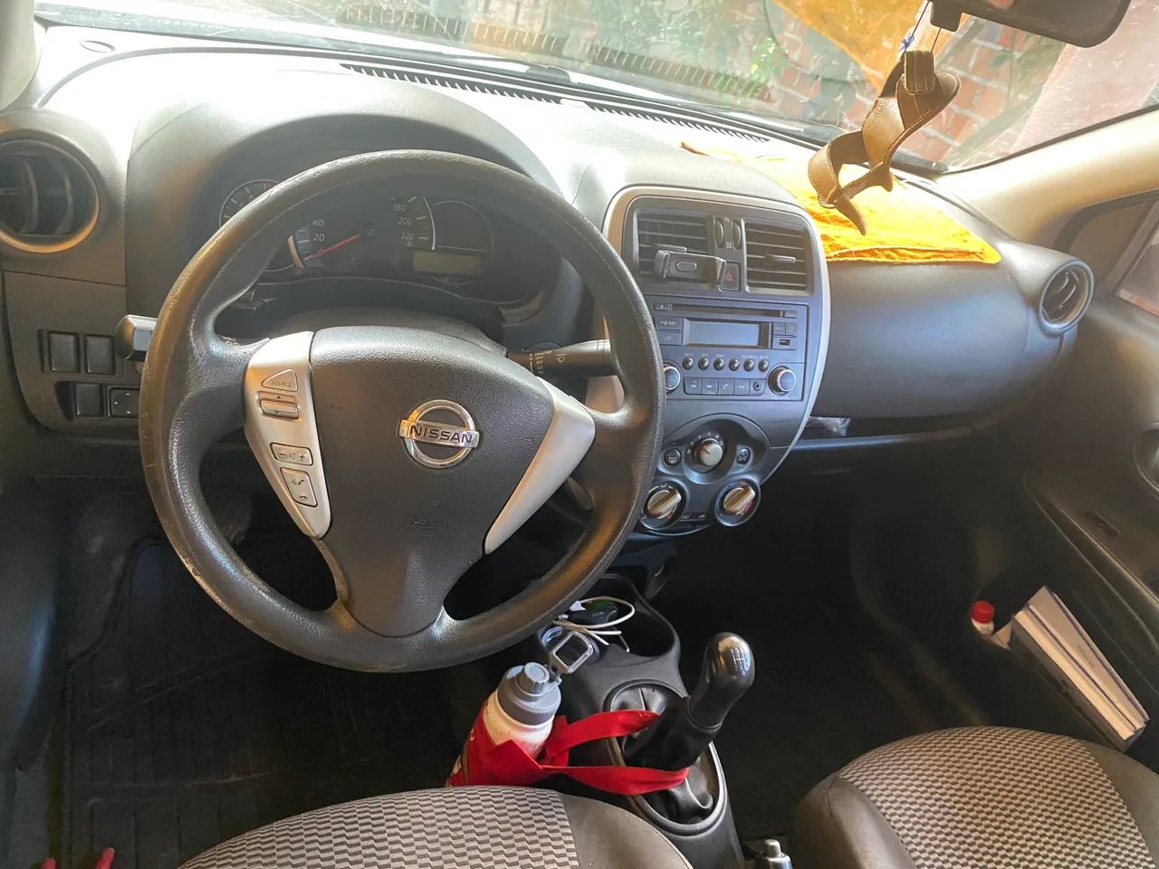 Nissan Versa S 1.0 12V Flexstart 4P Mec. 2017 - Foto 3