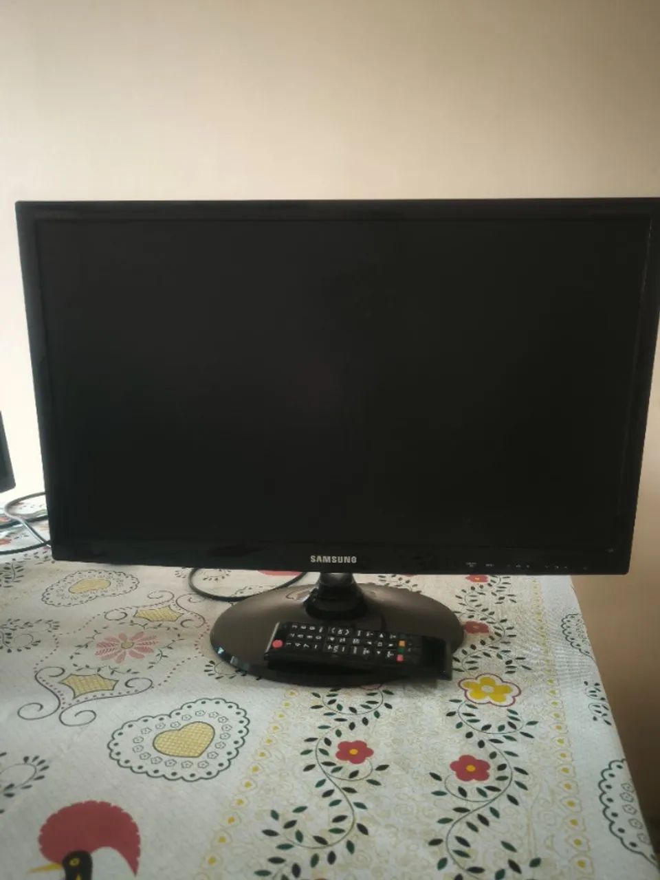 Tv Samsung 24 polegadas com defeito 