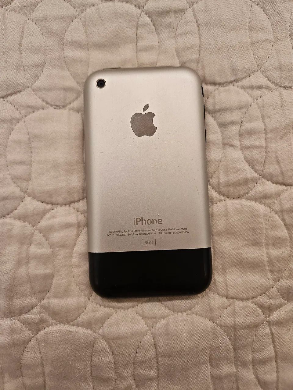 iPhone 2G 8GB 2007