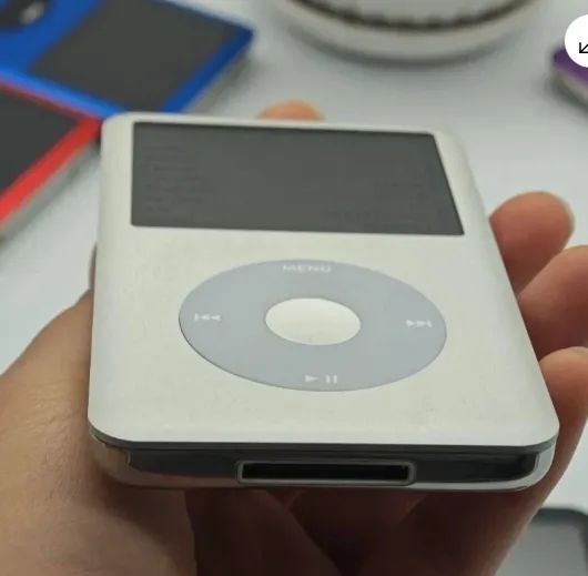 その他 iPod classic ipod classic 600gb 5th generation - Periféricos e Acessórios de