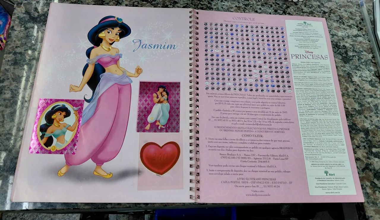 ALBUM FIGURINHA DISNEY PRINCESAS COMPLETO COLADO 2006 - Foto 3