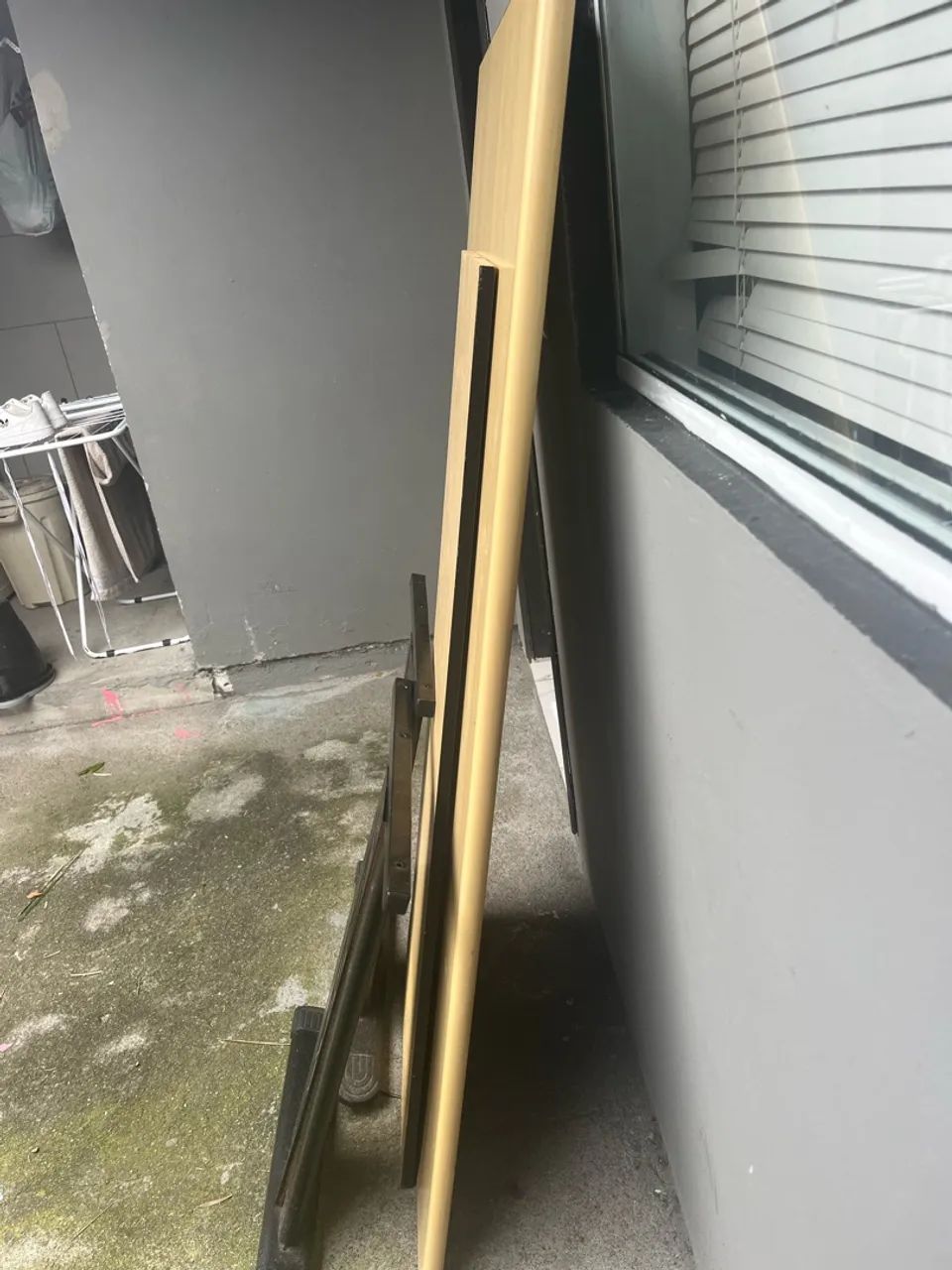 ESCRIVANINHA COM TAMPO REFORÇADO  - Foto 3