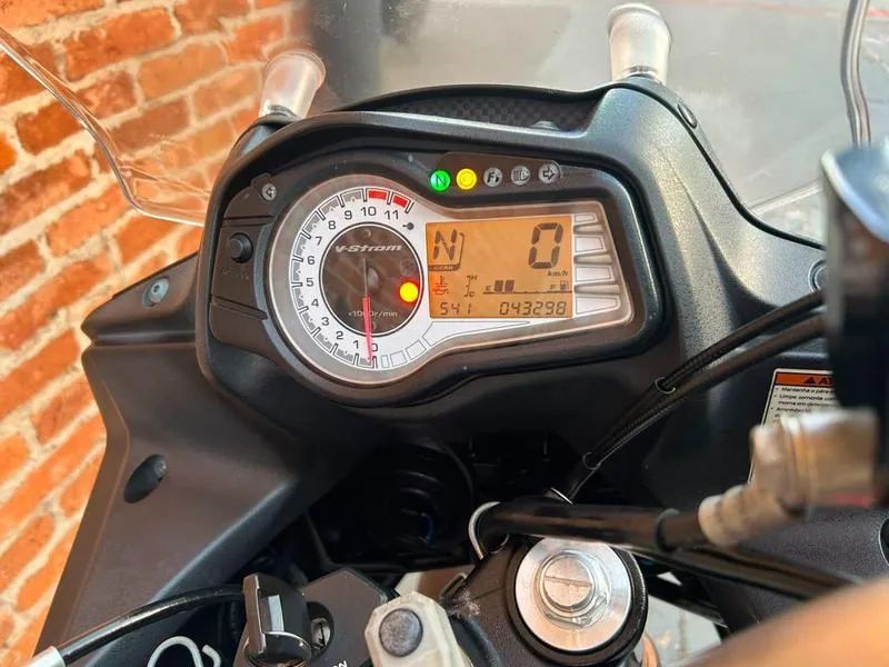 SUZUKI VSTROM650 2016 - Foto 5