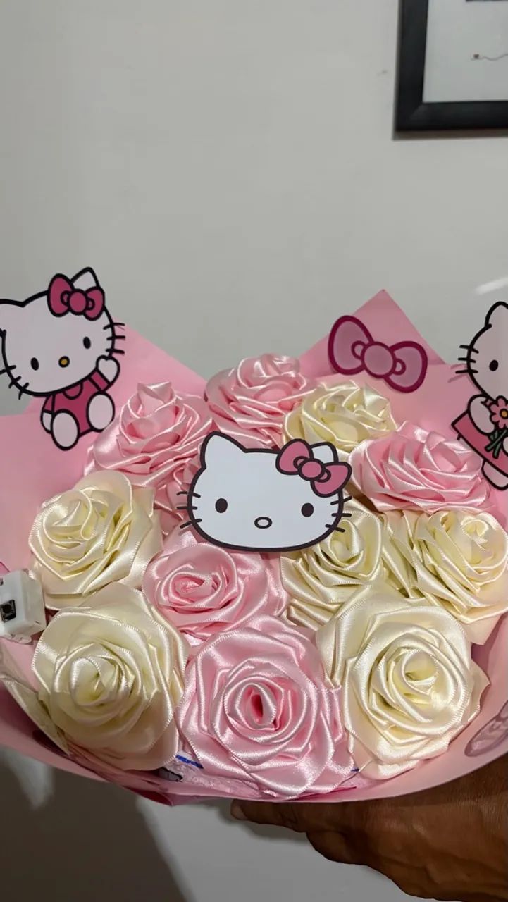 Buquê de cetim - Hello Kitty - Foto 2
