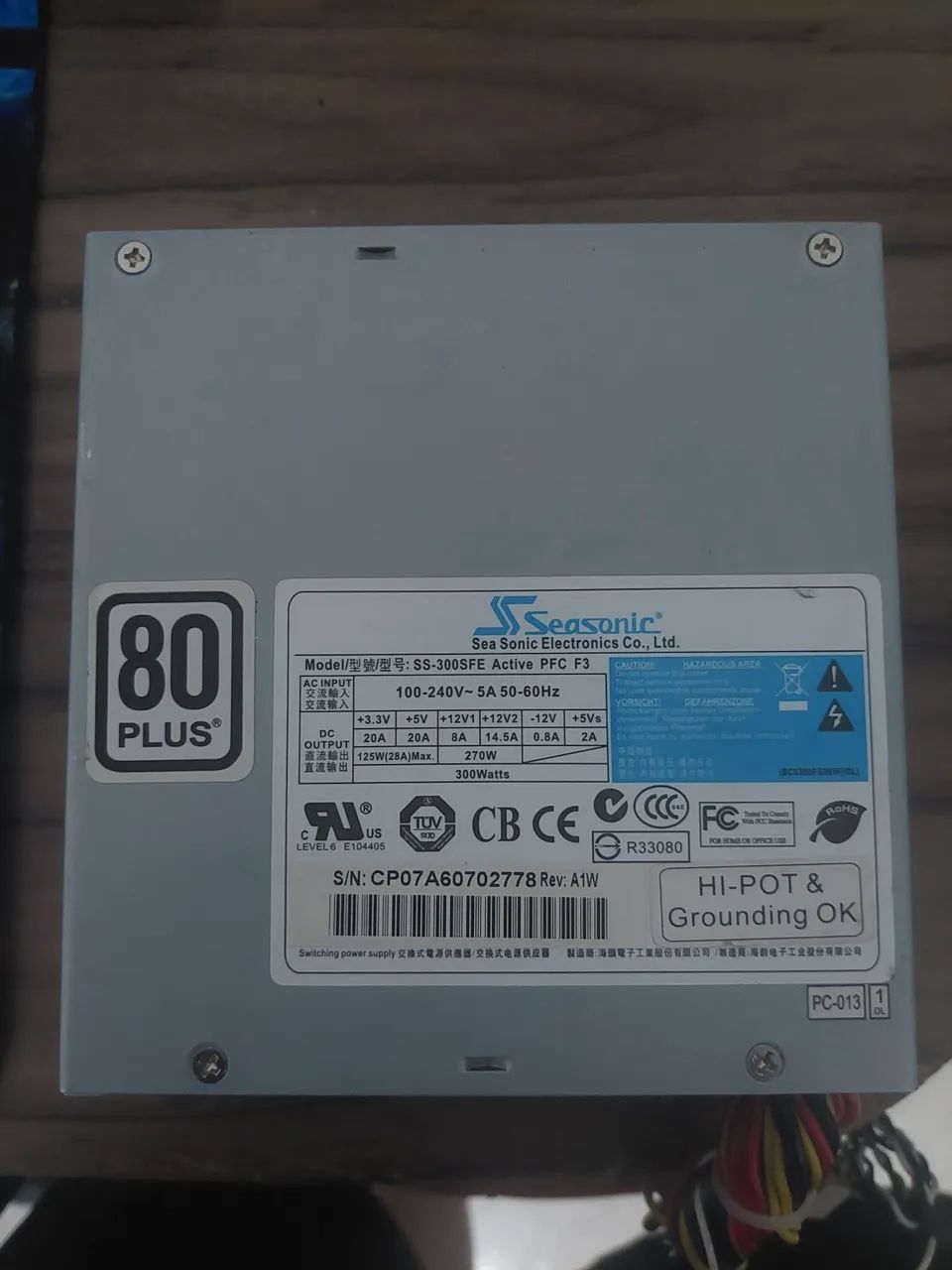 Fonte Seasonic 300w 80 Plus 