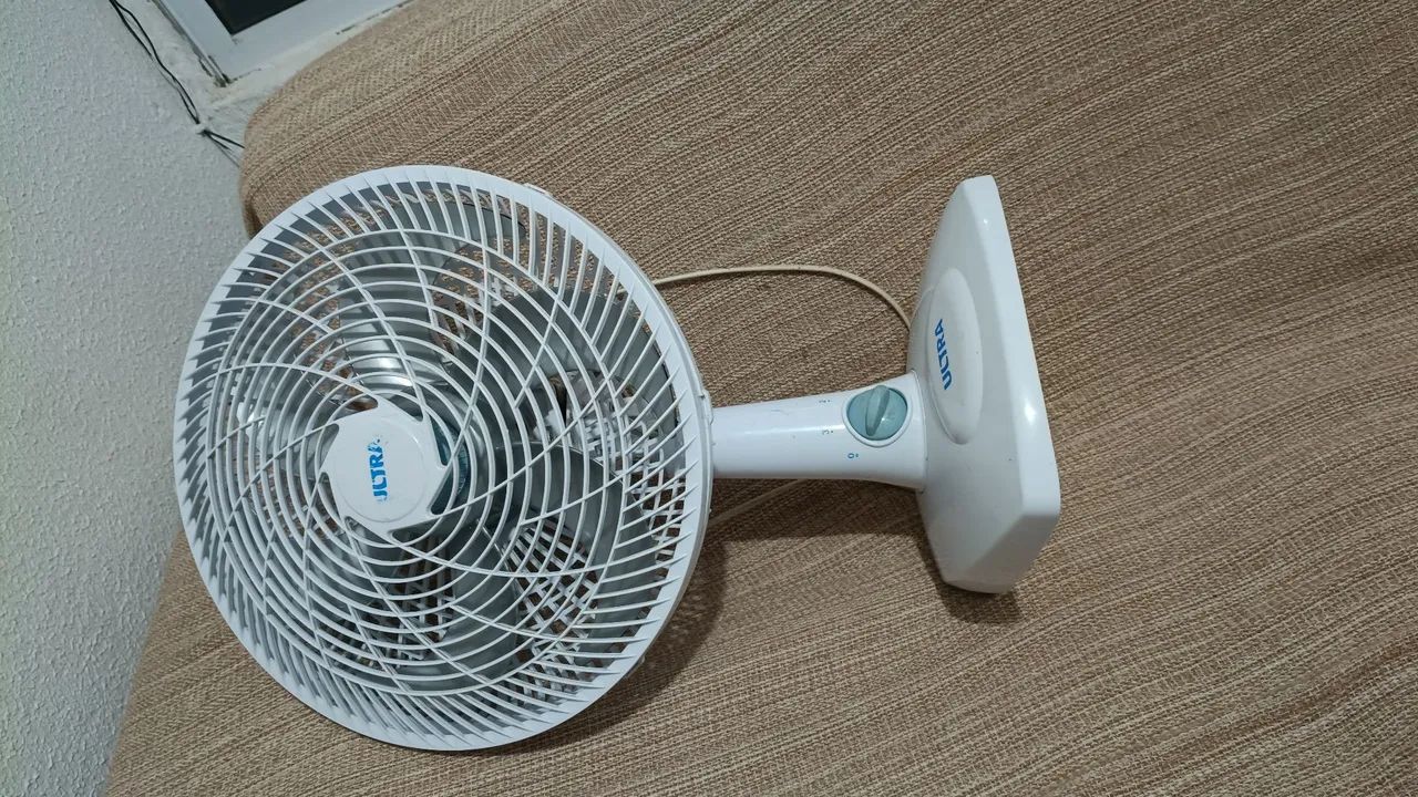Ventilador ultra usado e com defeito. - Foto 4
