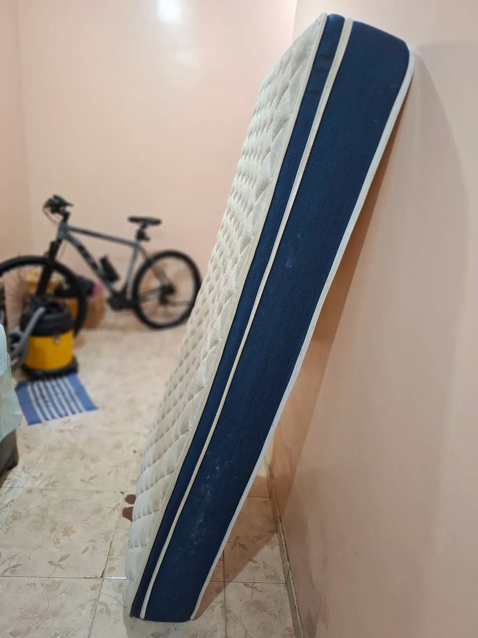 Vendo cama de solteiro completa - Foto 5