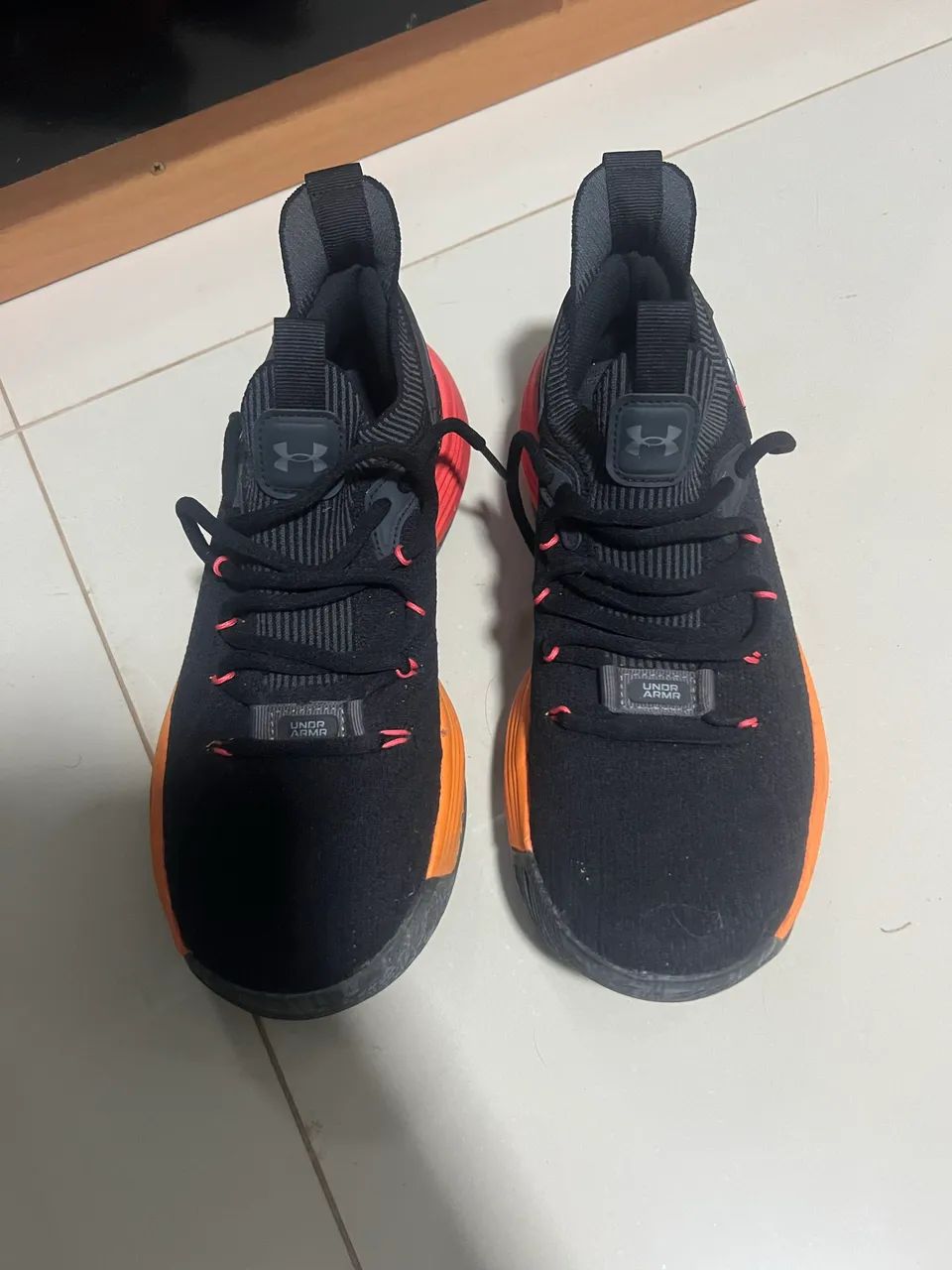 Tênis Under Armour UA Hooper