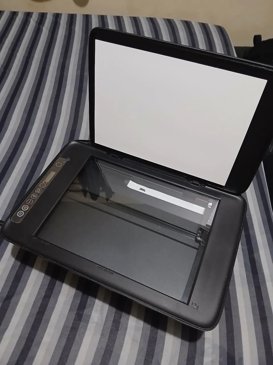 Impressora HP deskjet 2774 - Foto 3