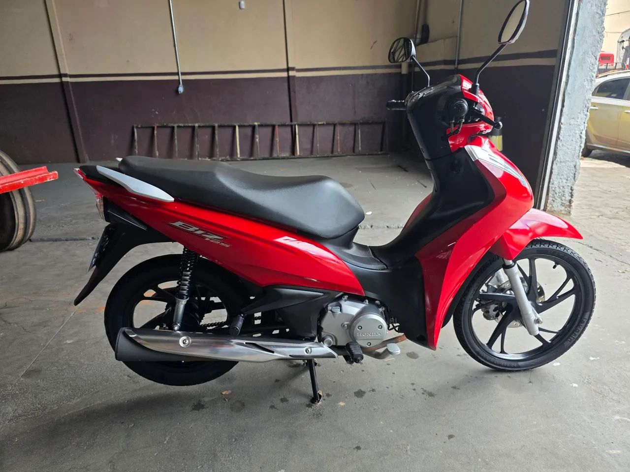 BIZ 125 EX  - Foto 4