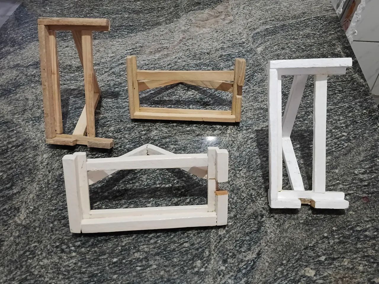 Suporte em madeira MDF para celular - Foto 2