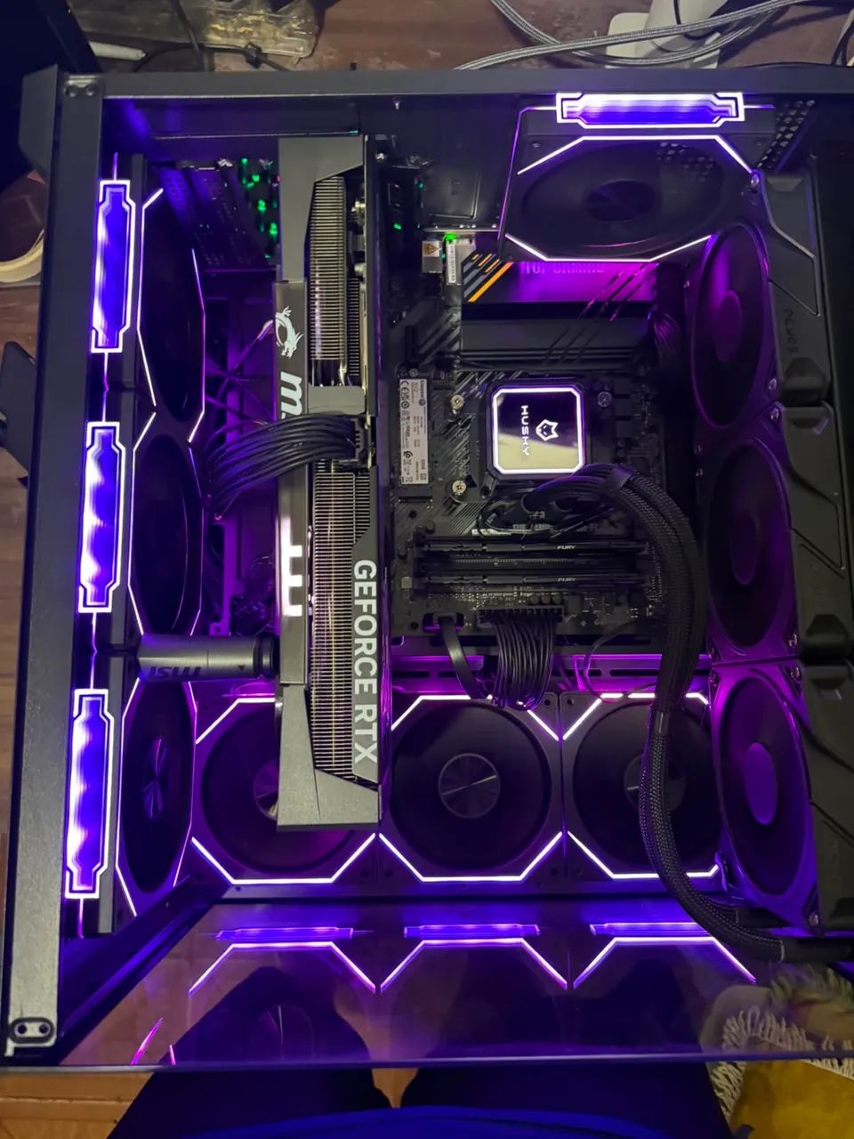 Rtx 5070 MSI gaming trio  - Foto 3