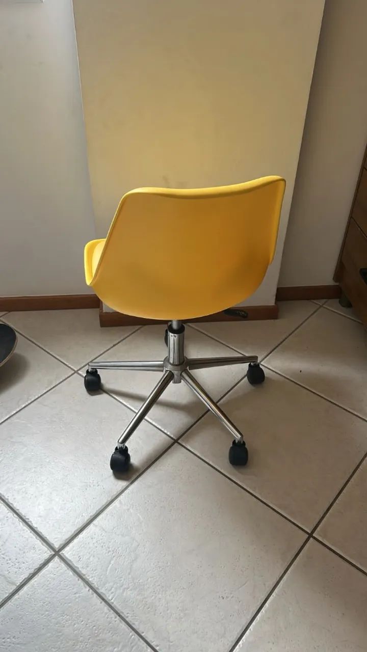 Cadeira escritório Eames com rodinhas - Foto 2