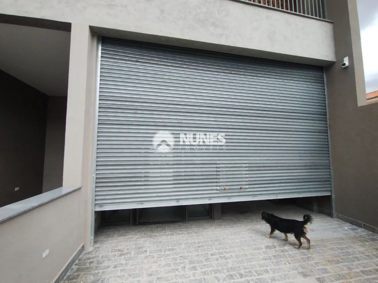 Prédio comercial com 270 m², com 4 salões livre e versátil, ideal para diferentes tipos de - Foto 3