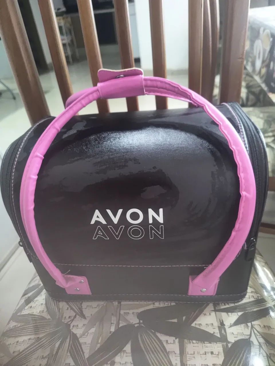 Maleta de maquiagem avon