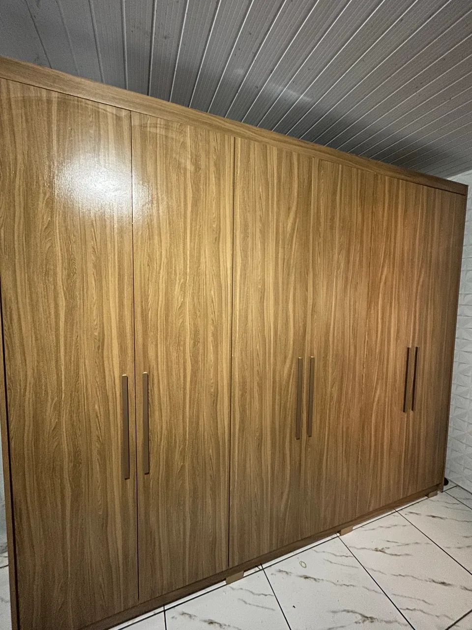 Guarda roupa de casal 