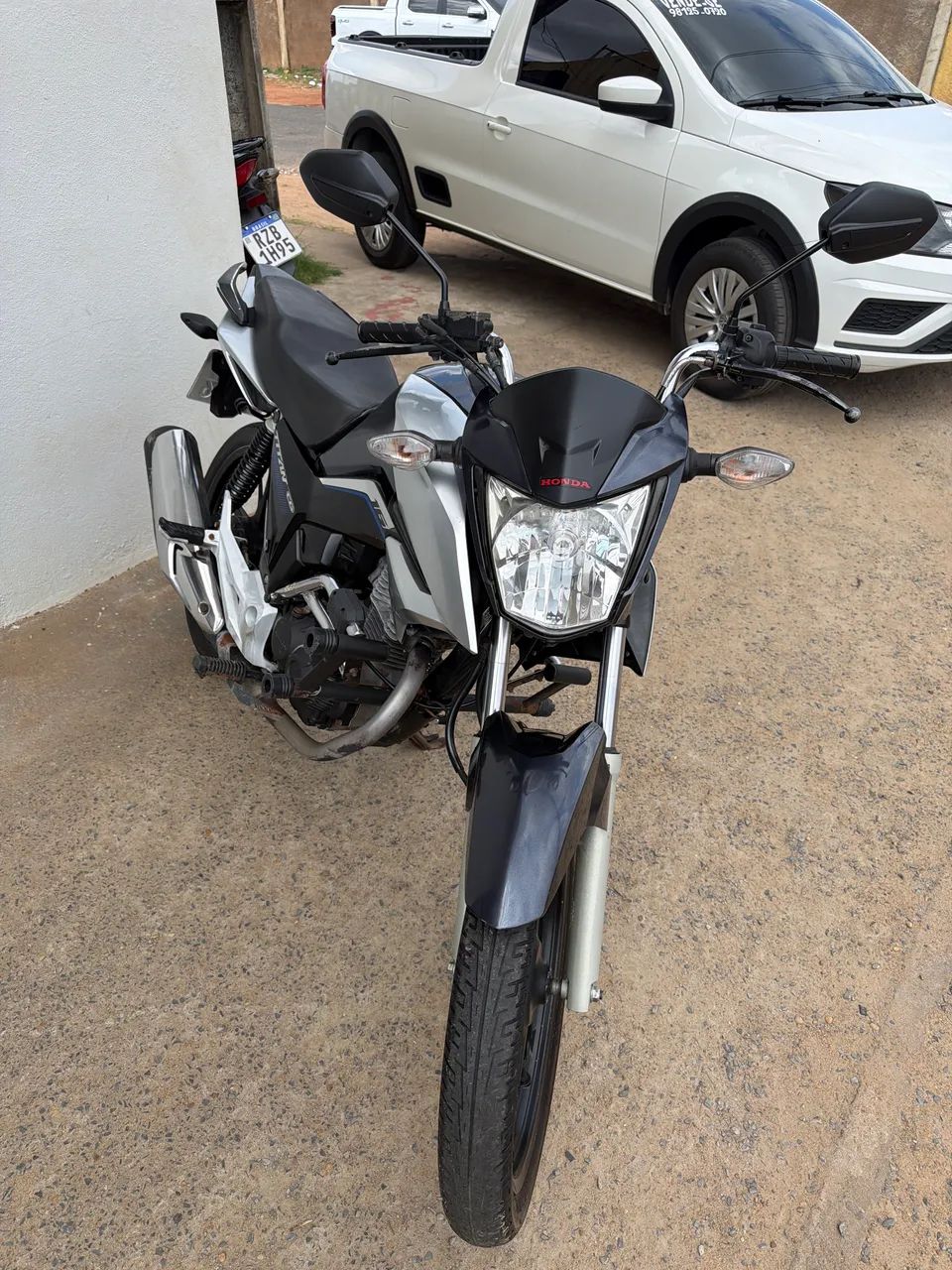 Vende-se 12 mil 