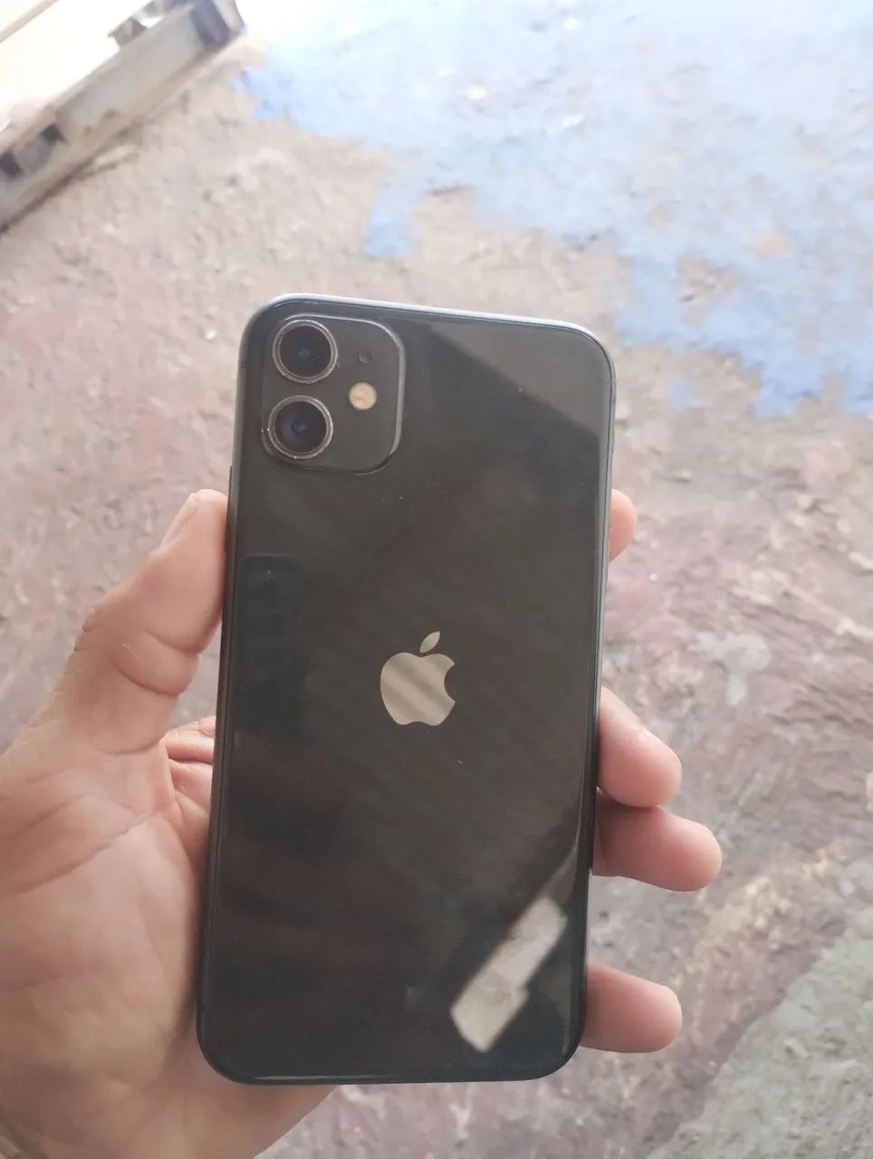 Vendo iPhone 11. Com 128GB. Chip offf - Foto 4
