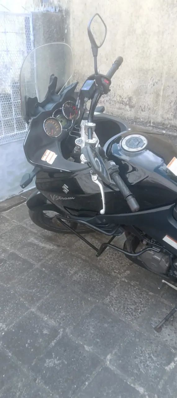 VSTROM 1000 