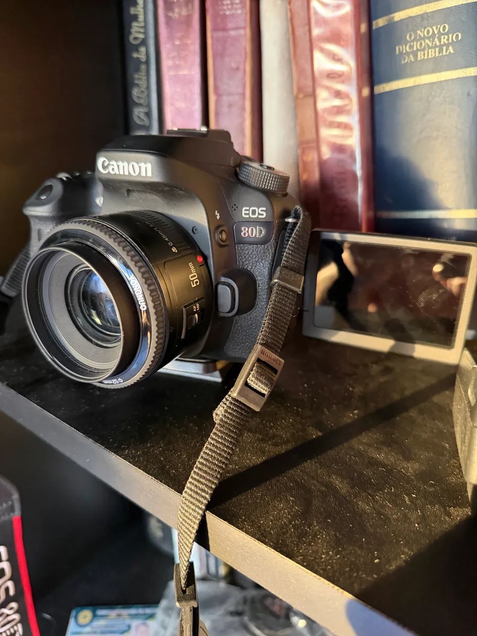 Vendo ou troco Câmera YouTuber Cannon 80D - Foto 2