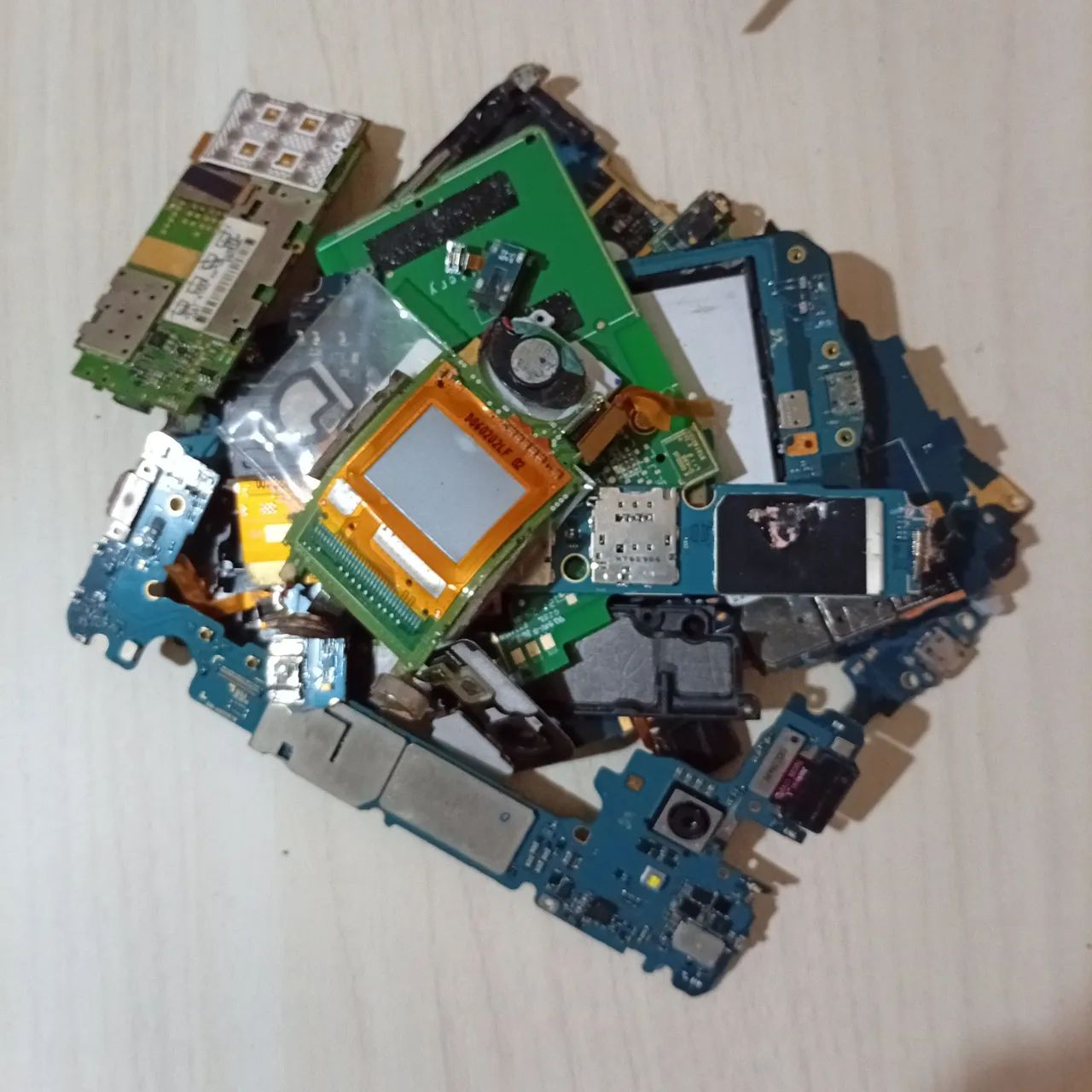 LOTE TELECOM - CELULARES, PLACAS, COMPONENTES E ACESSORIOS - Foto 5
