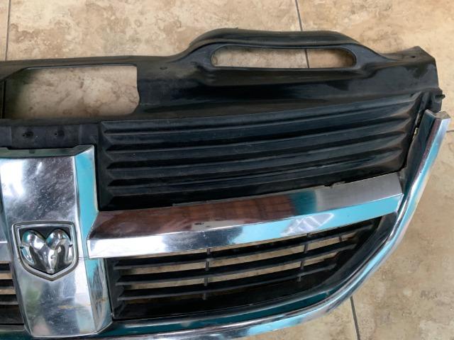 Grade frontal dodge jorney 08,09,10 original completa