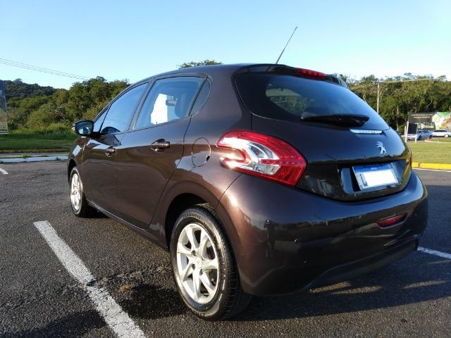 Peugeot 208 com Teto, Único Dono - Não Tem Detalhe - Aceito Oferta ou Trocas 2015 - Foto 10