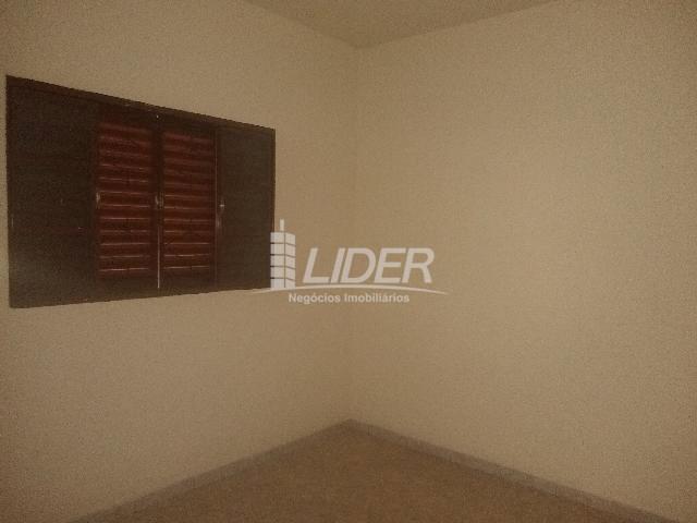 Casa para alugar com 3 dormitórios em Planalto, Uberlândia cod:863301 - Foto 13