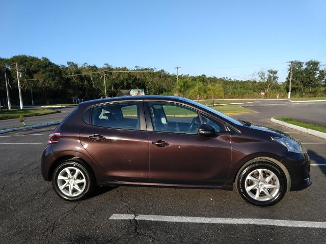 Peugeot 208 com Teto, Único Dono - Não Tem Detalhe - Aceito Oferta ou Trocas 2015 - Foto 13