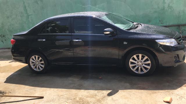 Vendo Corolla autis o mas completo da categoria 11/12 - Foto 3