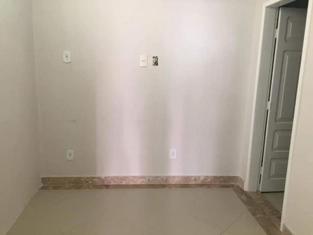 Ponto comercial amplo em localização privilegiada - Foto 4